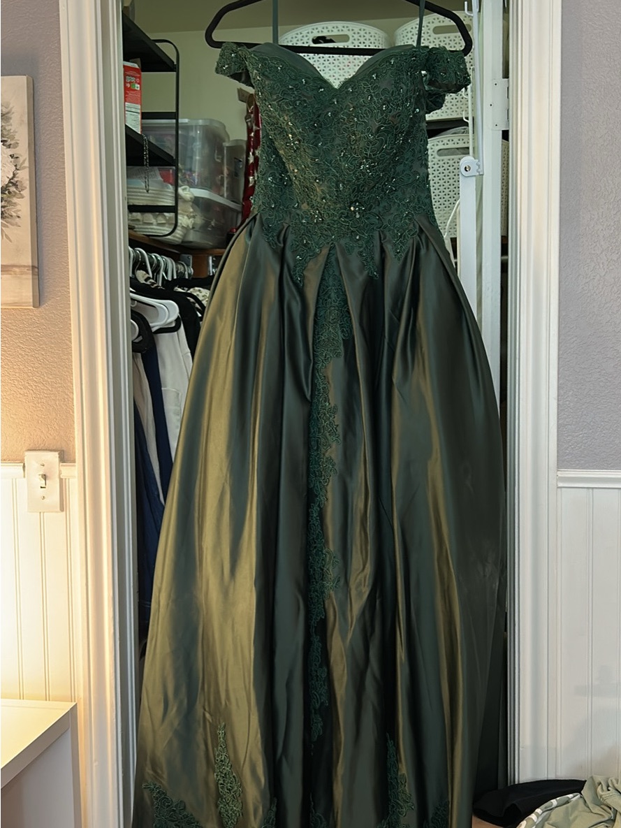 Dark Emerald Off-Shoulder Lace Ball Gown